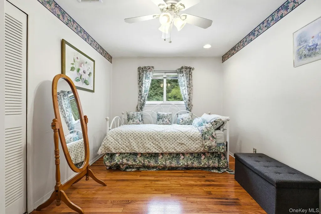 7 Bartel Place South Huntington NY 11746