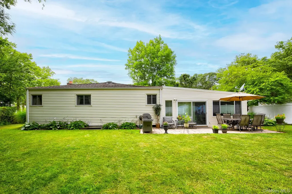 7 Bartel Place South Huntington NY 11746