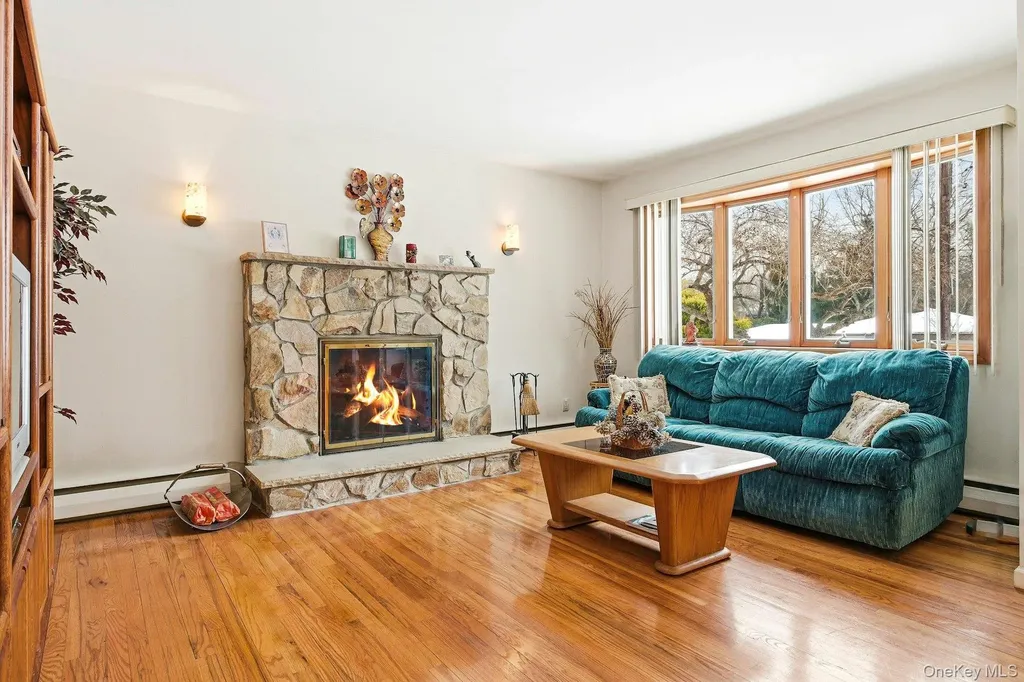 7 Bartel Place South Huntington NY 11746