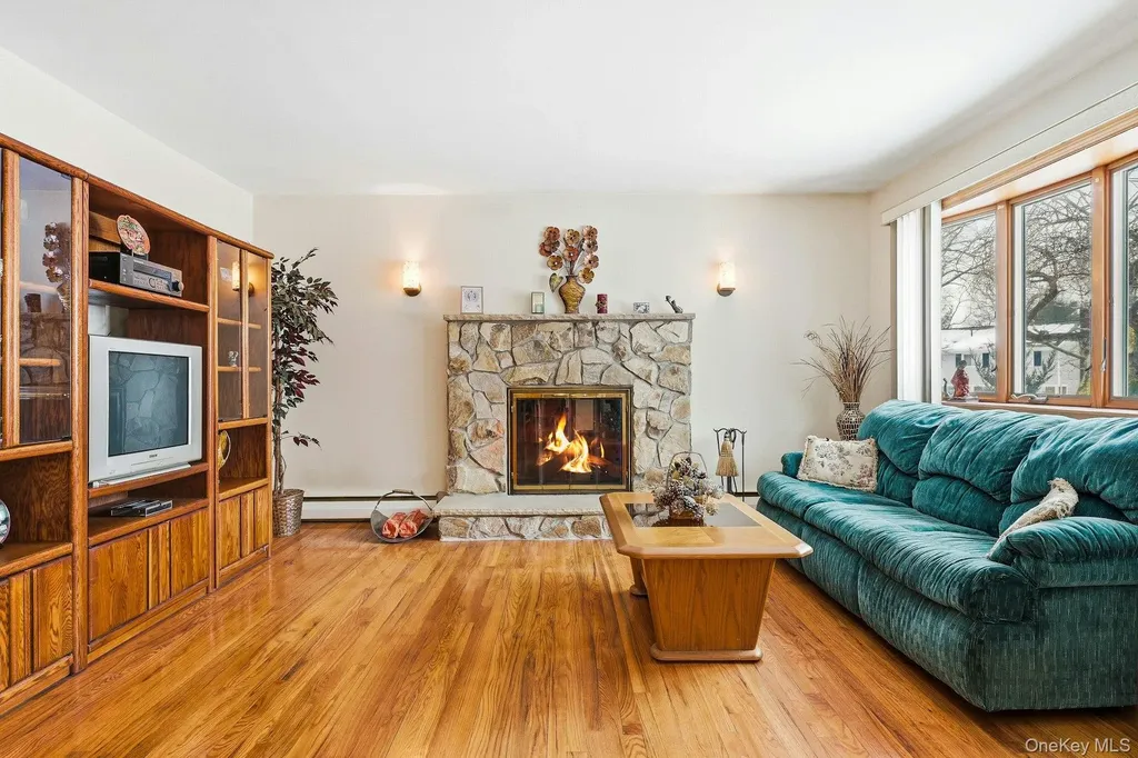 7 Bartel Place South Huntington NY 11746