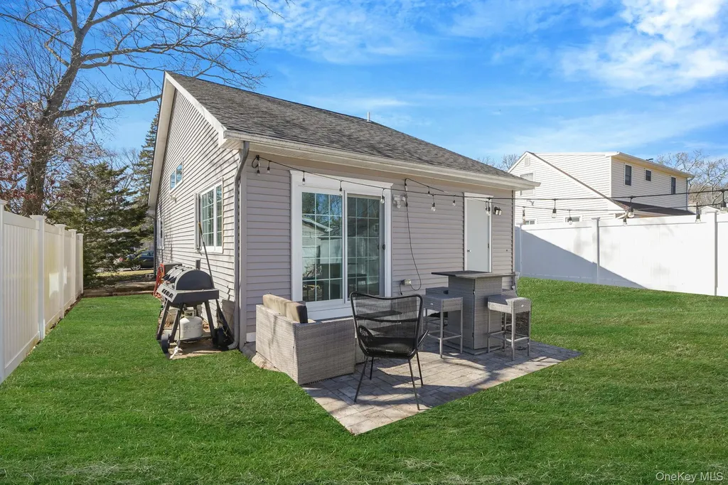 9 Park Place Patchogue NY 11772