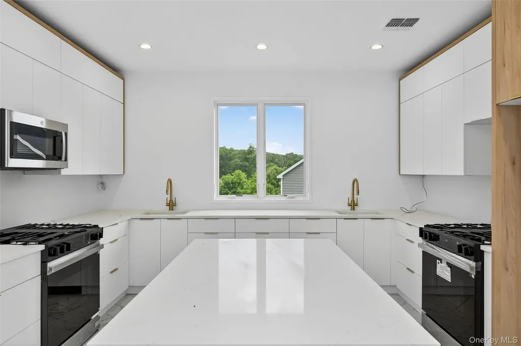 27 Union Transfer Monroe NY 10950