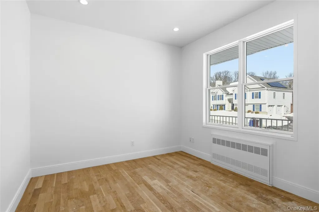 57 Southfield Falls Monroe NY 10950