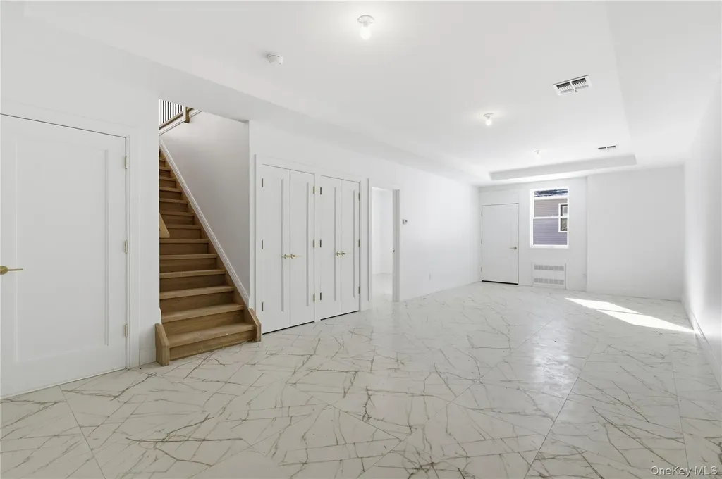 57 Southfield Falls Monroe NY 10950