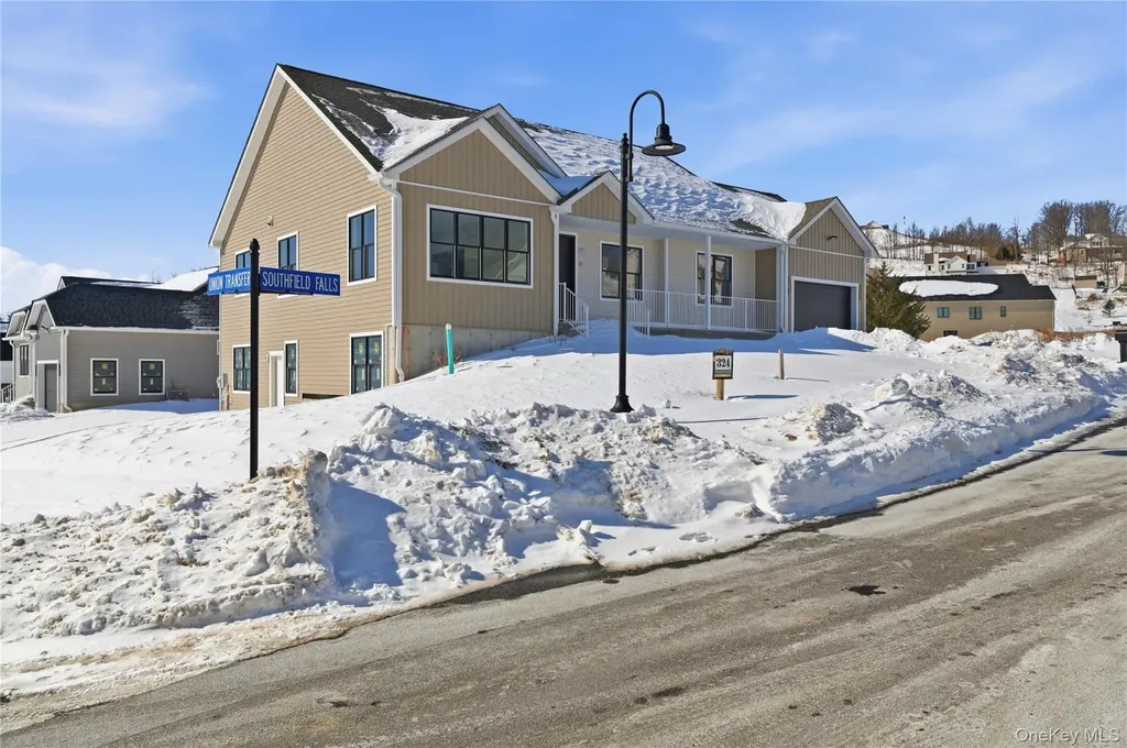 57 Southfield Falls Monroe NY 10950