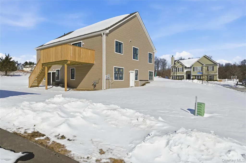 57 Southfield Falls Monroe NY 10950