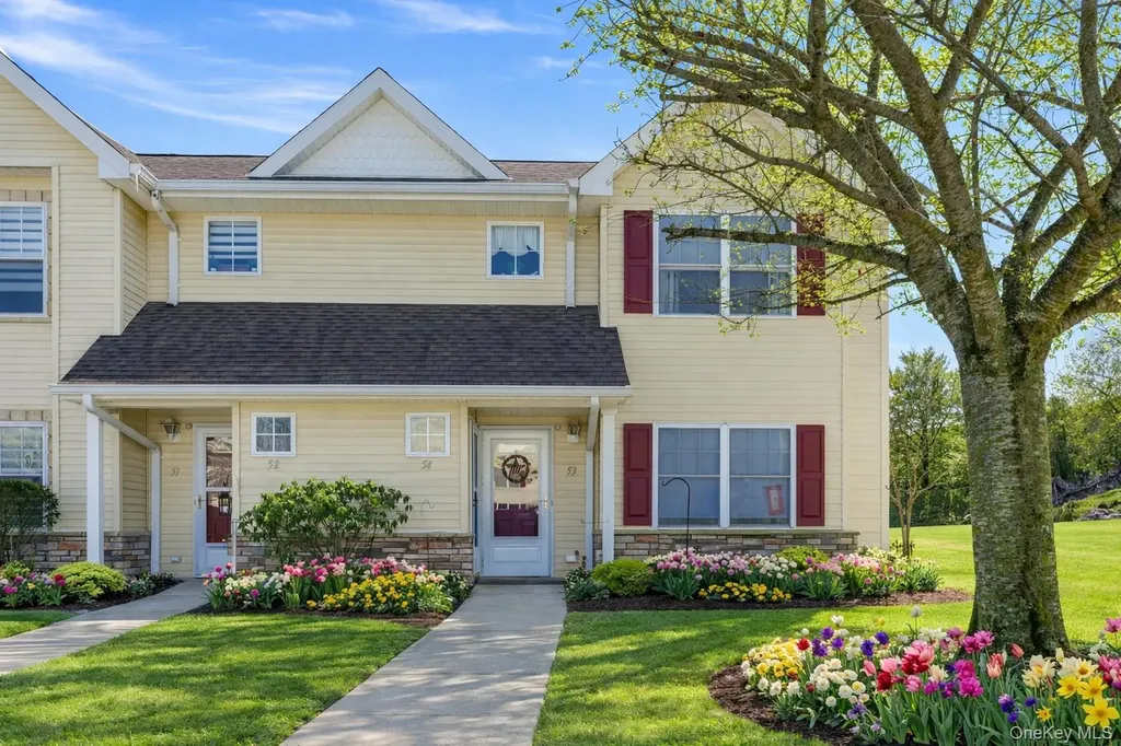 54 Morley Circle Melville NY 11747