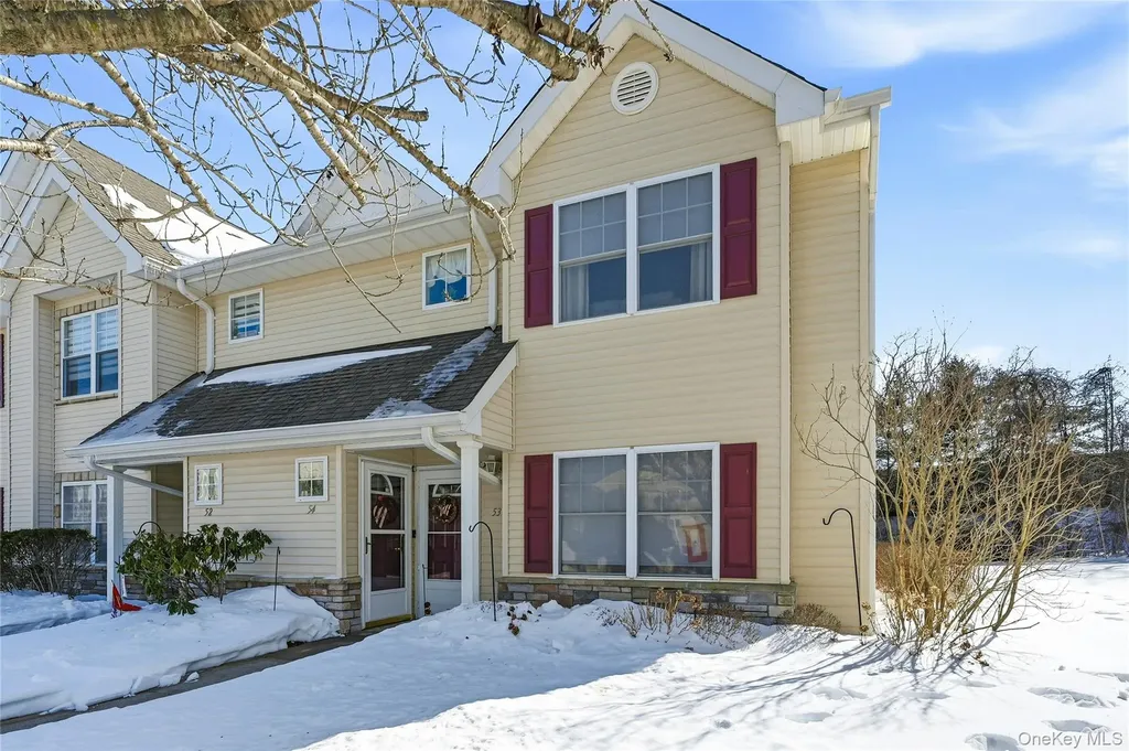 54 Morley Circle Melville NY 11747