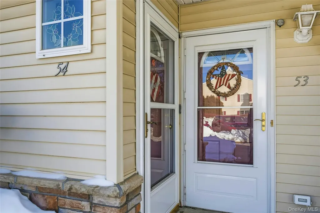 54 Morley Circle Melville NY 11747