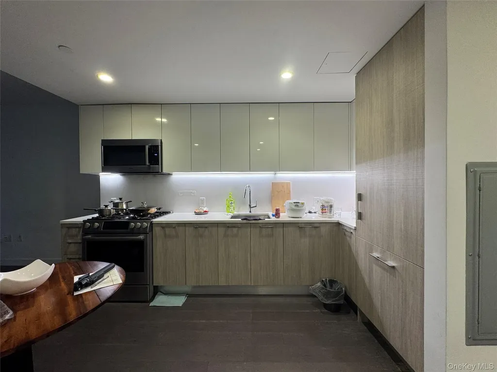 13103 40th Road Flushing NY 11354