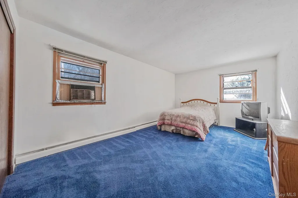 140 Seaman Neck Road Dix Hills NY 11746