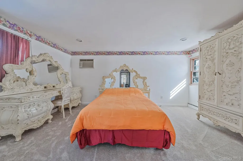 140 Seaman Neck Road Dix Hills NY 11746