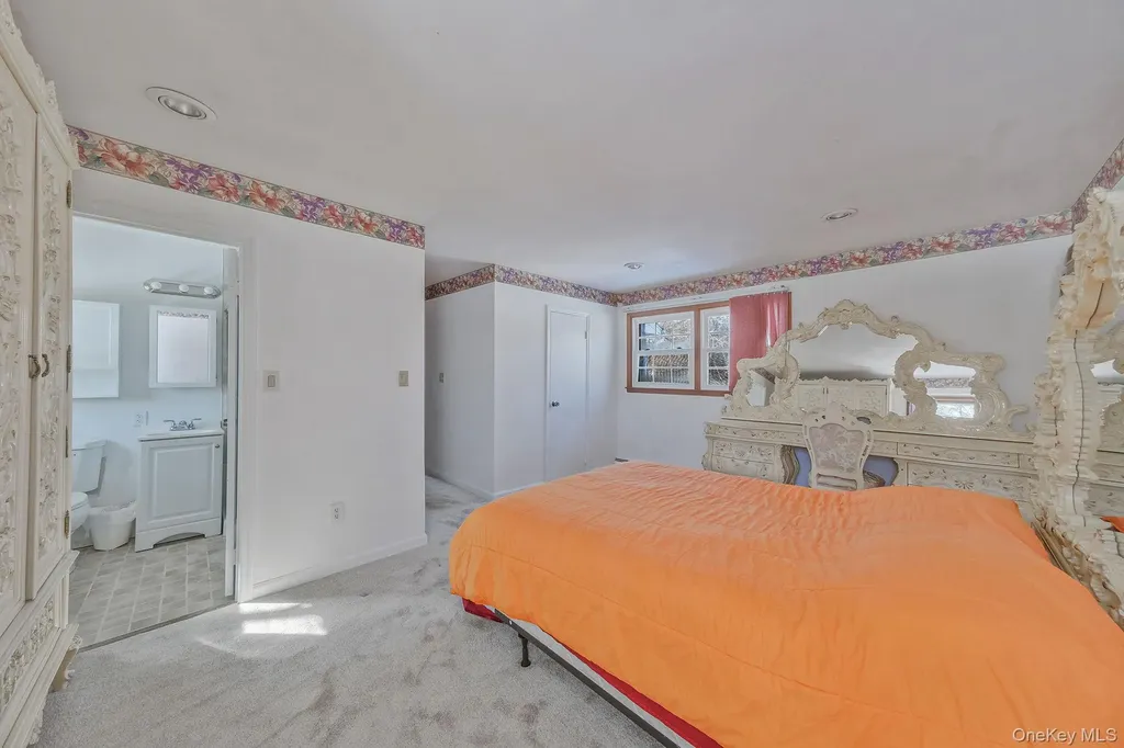 140 Seaman Neck Road Dix Hills NY 11746