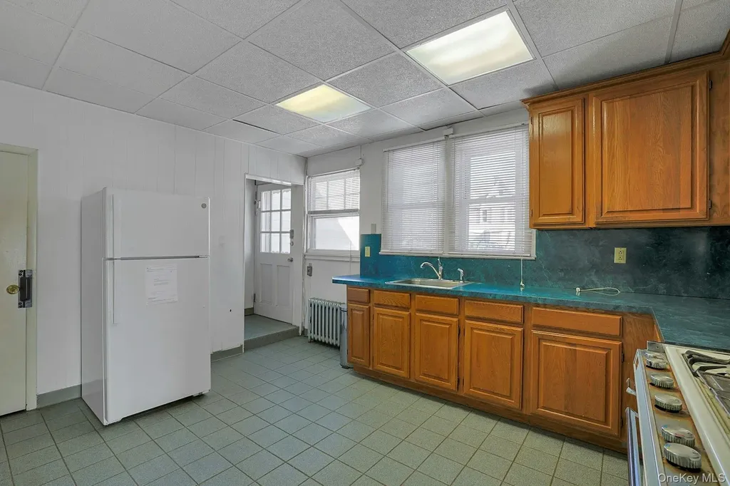 162 Orange Avenue Suffern NY 10901