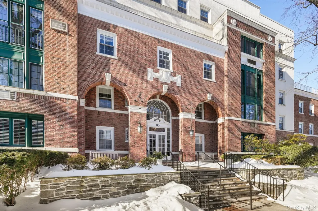 10 Brooklands Bronxville NY 10708