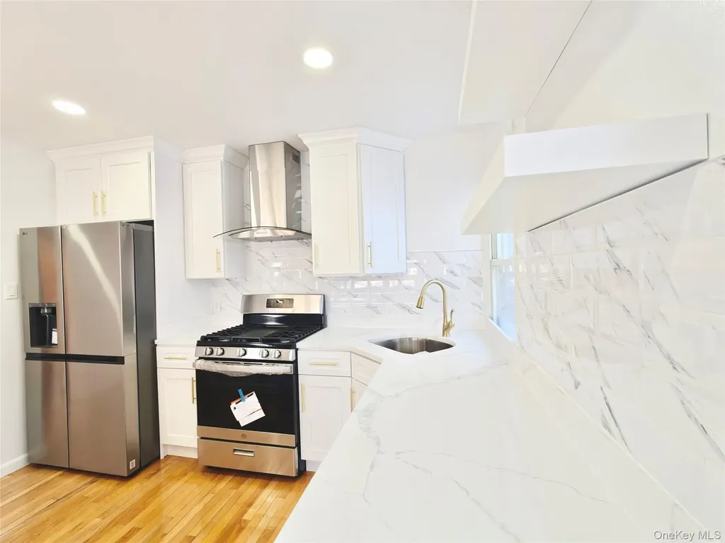 151-28 24th Road Road Whitestone NY 11357