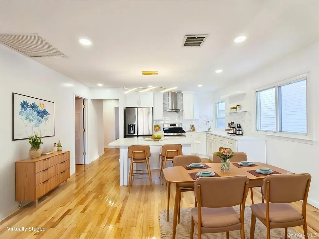 151-28 24th Road Road Whitestone NY 11357