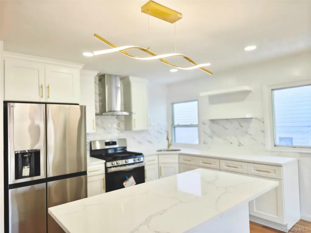 151-28 24th Road Road Whitestone NY 11357