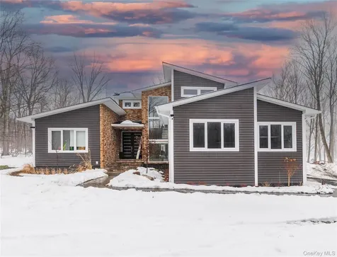 4 Lewis Lane Bloomingburg NY 12721