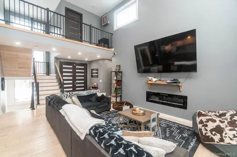 4 Lewis Lane Bloomingburg NY 12721