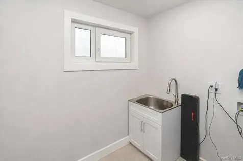 4 Lewis Lane Bloomingburg NY 12721
