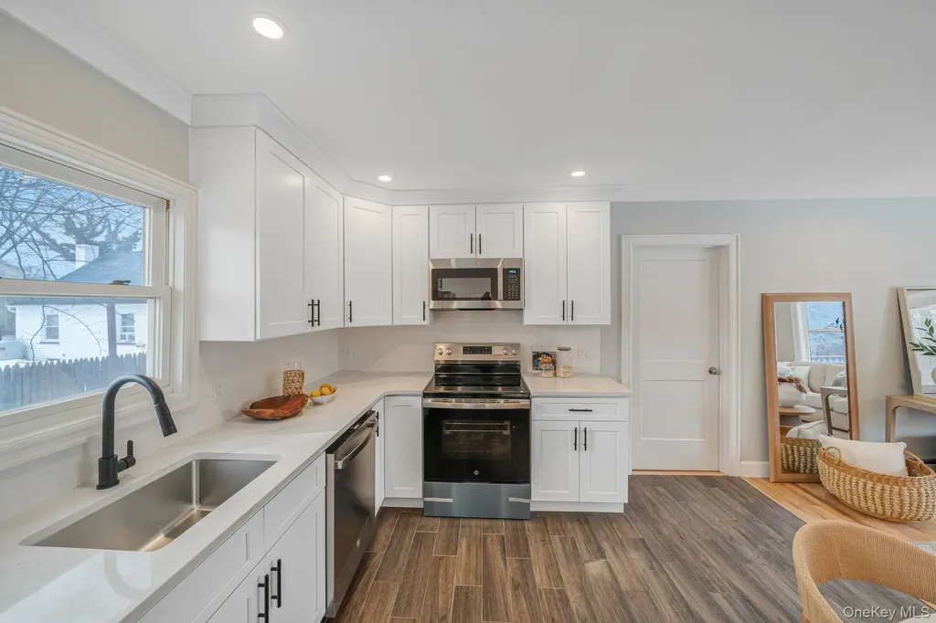 4902 Express Drive S Ronkonkoma NY 11779
