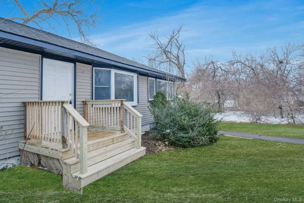 4902 Express Drive S Ronkonkoma NY 11779