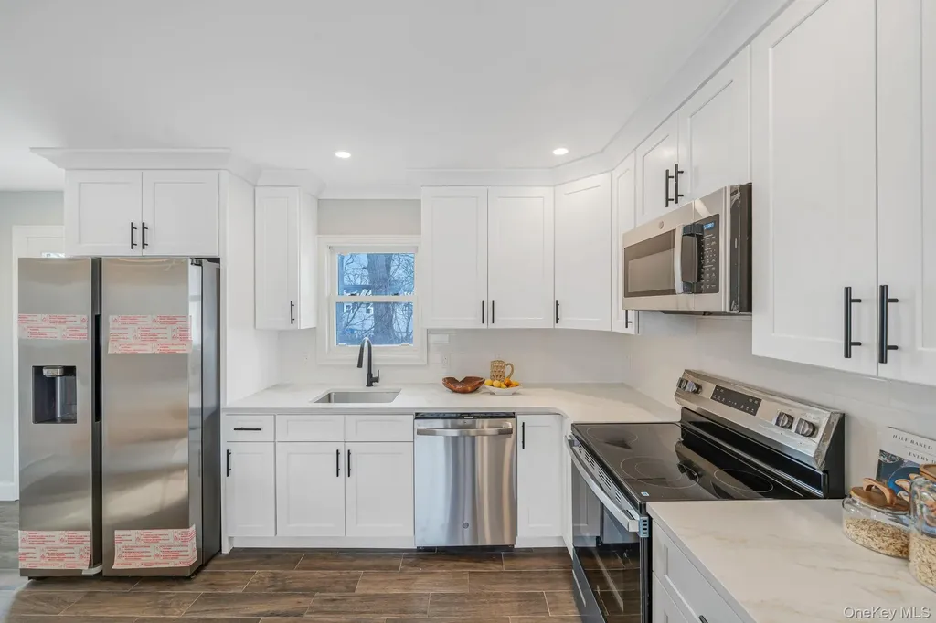 4902 Express Drive S Ronkonkoma NY 11779