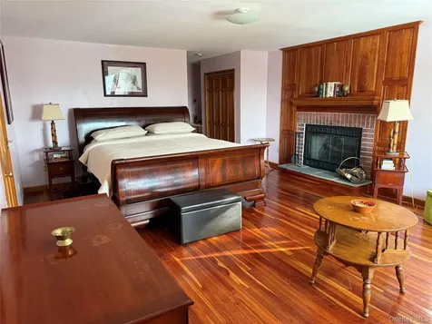 4 Chaucer Road Staatsburg NY 12580