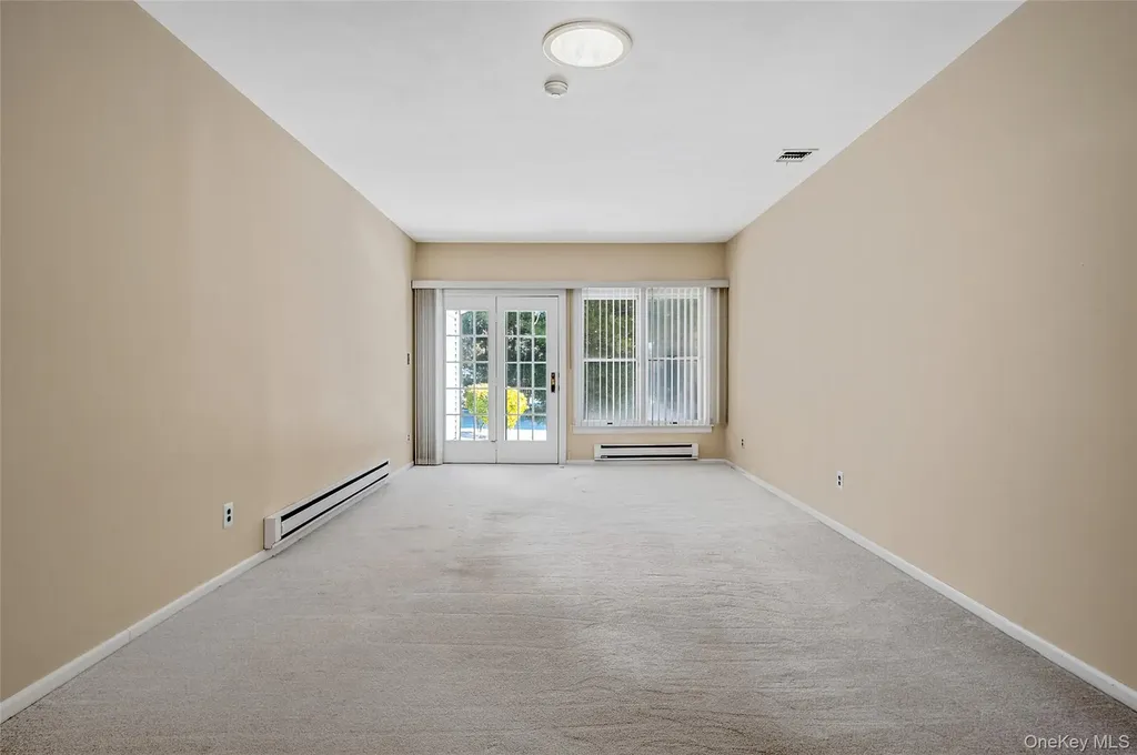35 Chippendale Drive Mount Sinai NY 11766