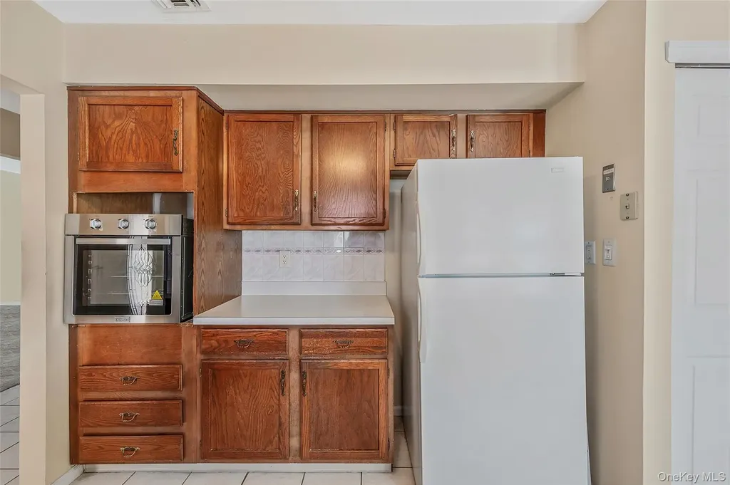 35 Chippendale Drive Mount Sinai NY 11766