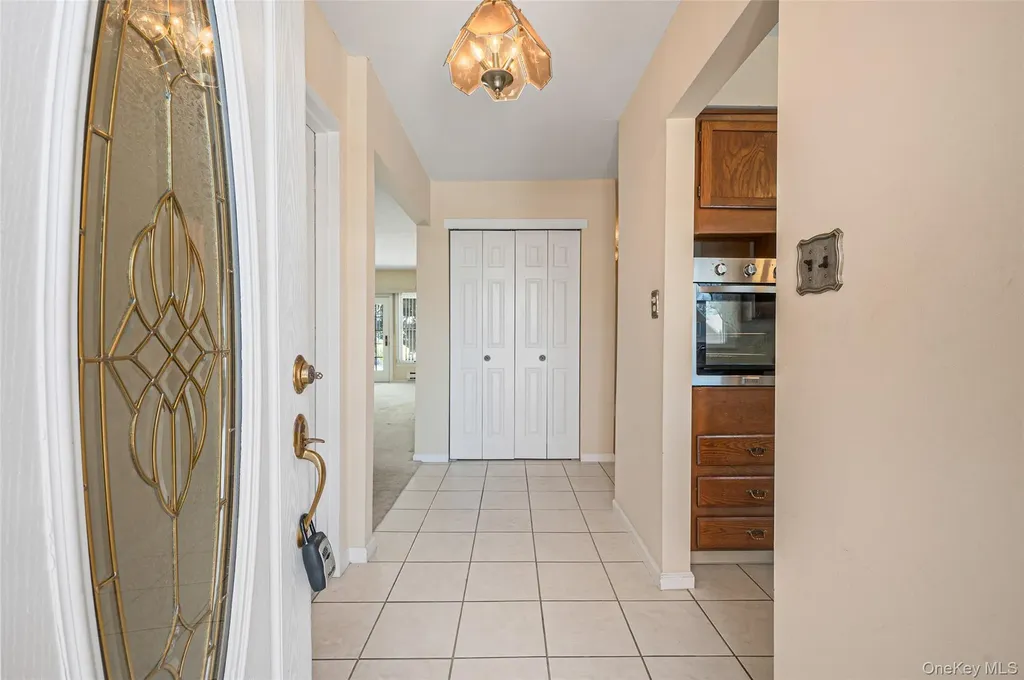 35 Chippendale Drive Mount Sinai NY 11766