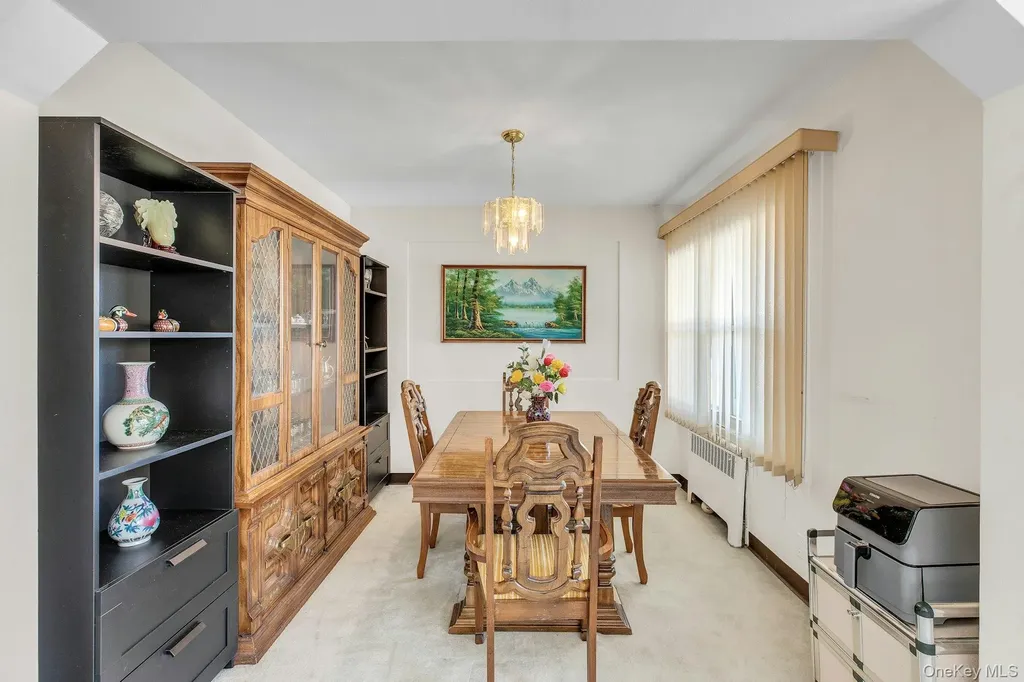 197 Emory Road Mineola NY 11501