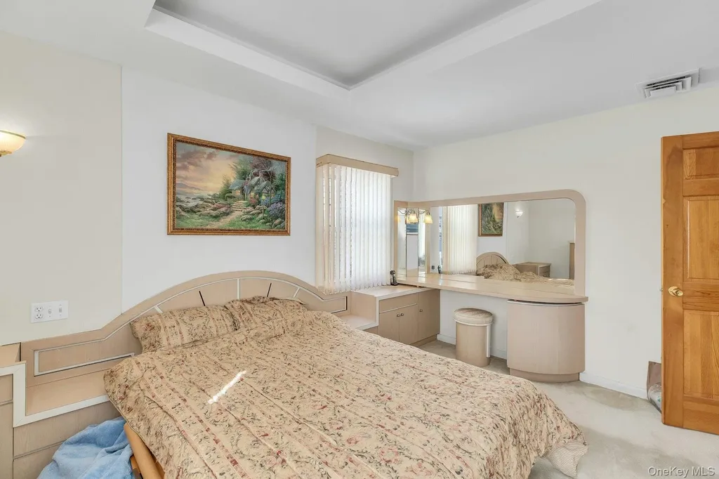 197 Emory Road Mineola NY 11501