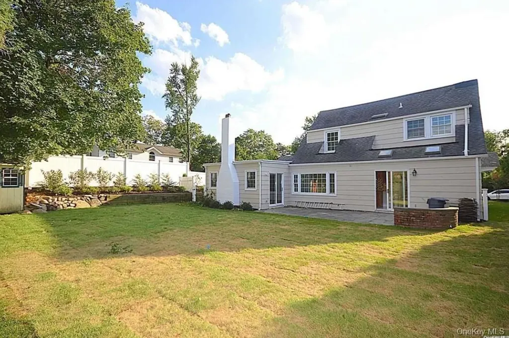 4 Addison Lane Greenvale NY 11548