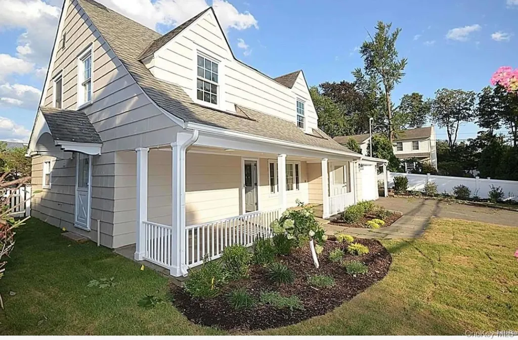 4 Addison Lane Greenvale NY 11548