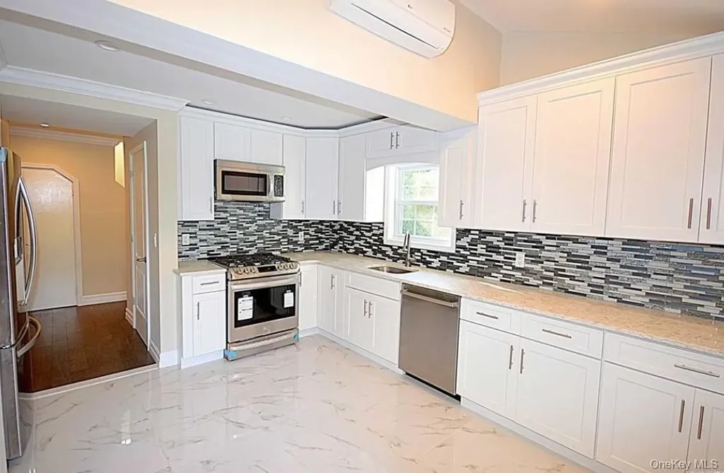 4 Addison Lane Greenvale NY 11548