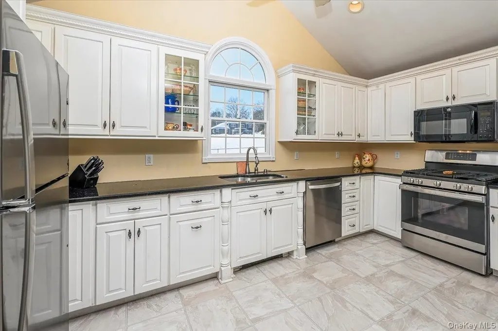 178 Washburns Lane Stony Point NY 10980