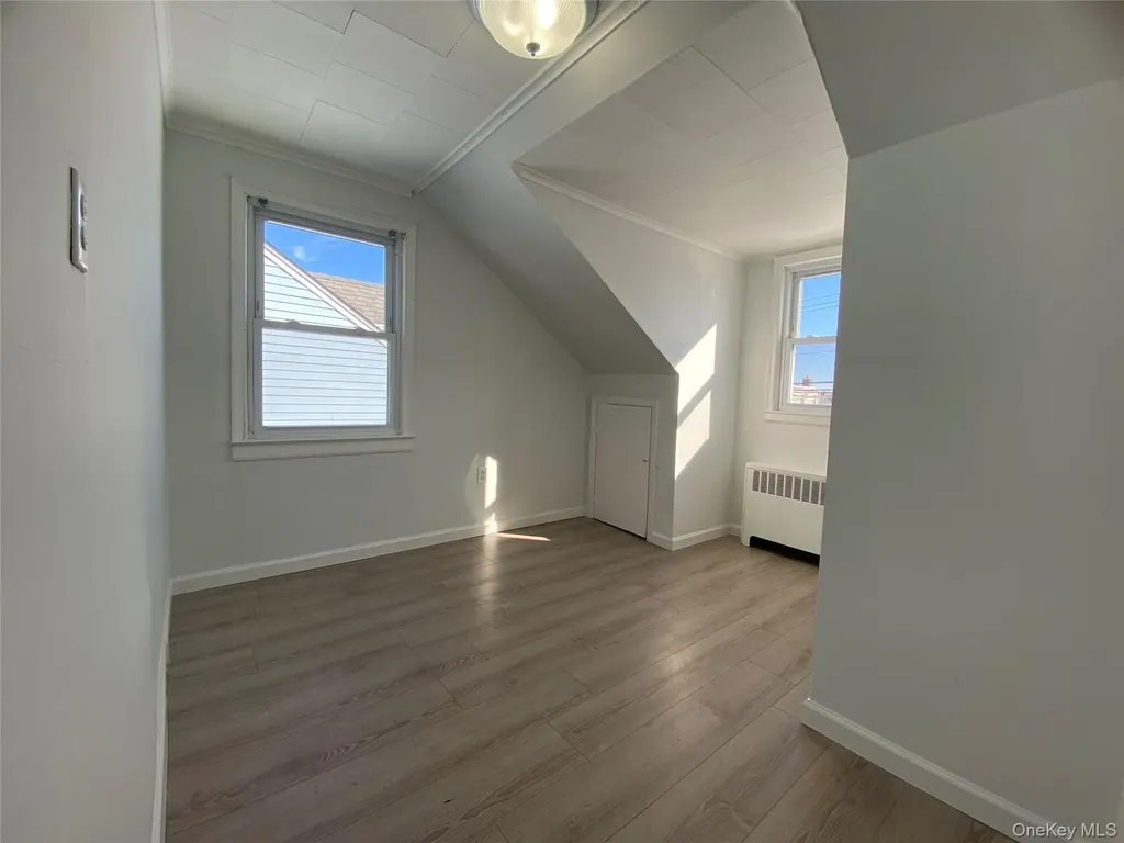 216 Raff Avenue Mineola NY 11501