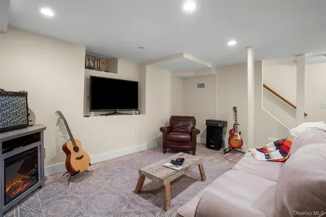 22 Ferncliff Road Scarsdale NY 10583