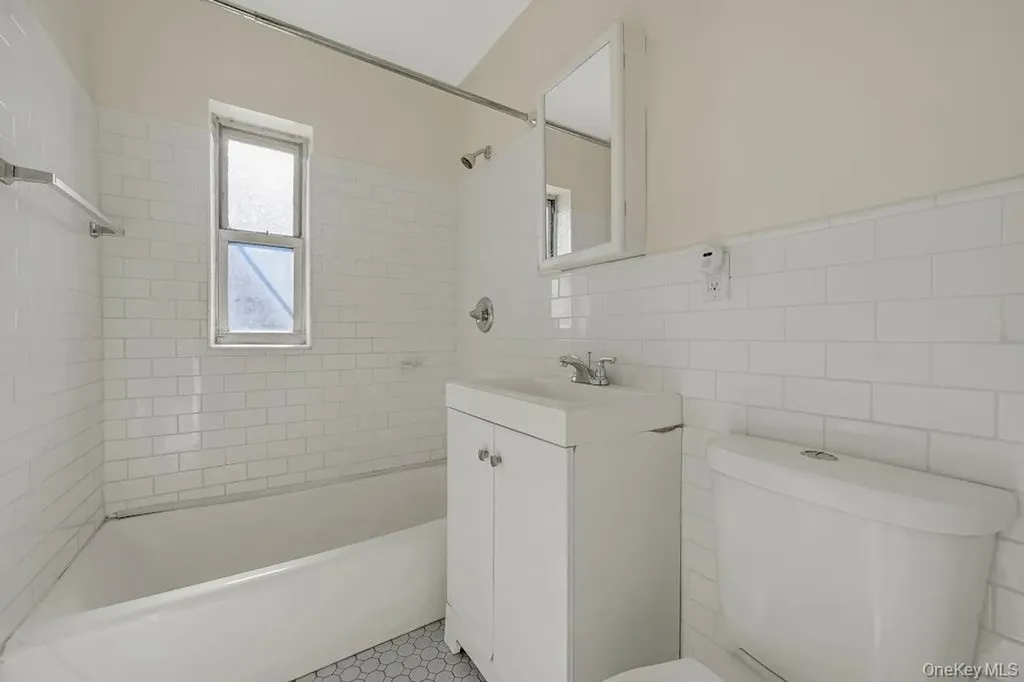 415 Gramatan Avenue Mount Vernon NY 10552