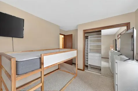 24 Pellbridge Drive Hopewell Junction NY 12533