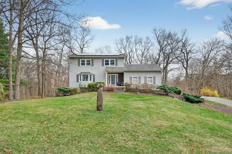 24 Pellbridge Drive Hopewell Junction NY 12533