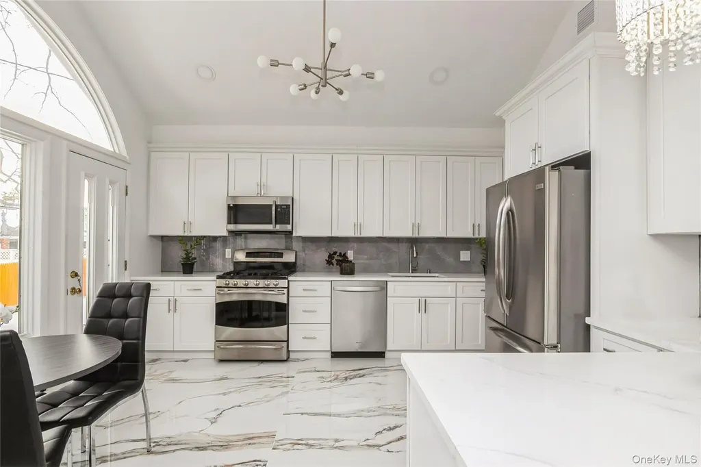 15 Center Drive Syosset NY 11791