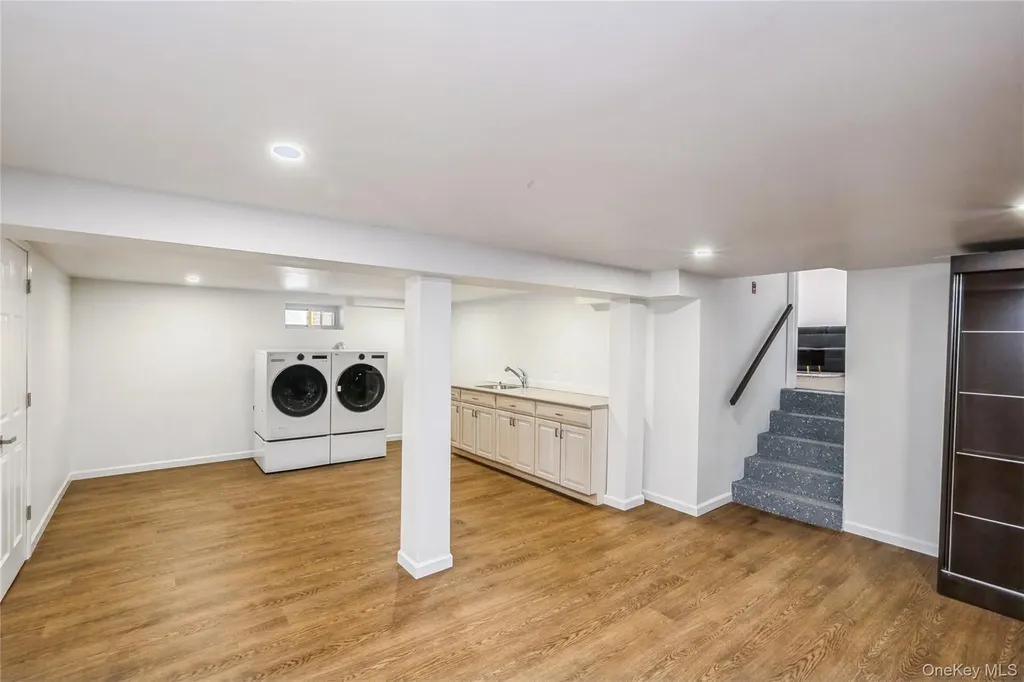 15 Center Drive Syosset NY 11791