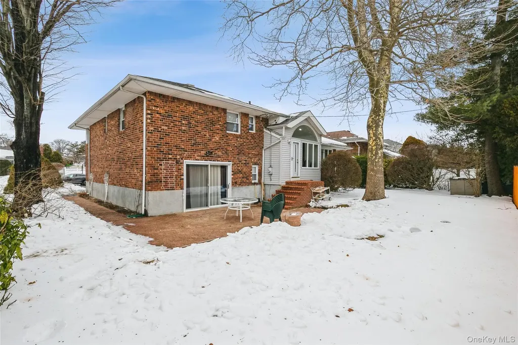 15 Center Drive Syosset NY 11791