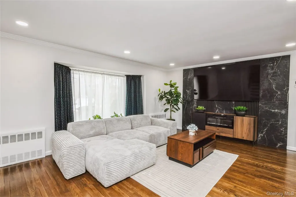 15 Center Drive Syosset NY 11791
