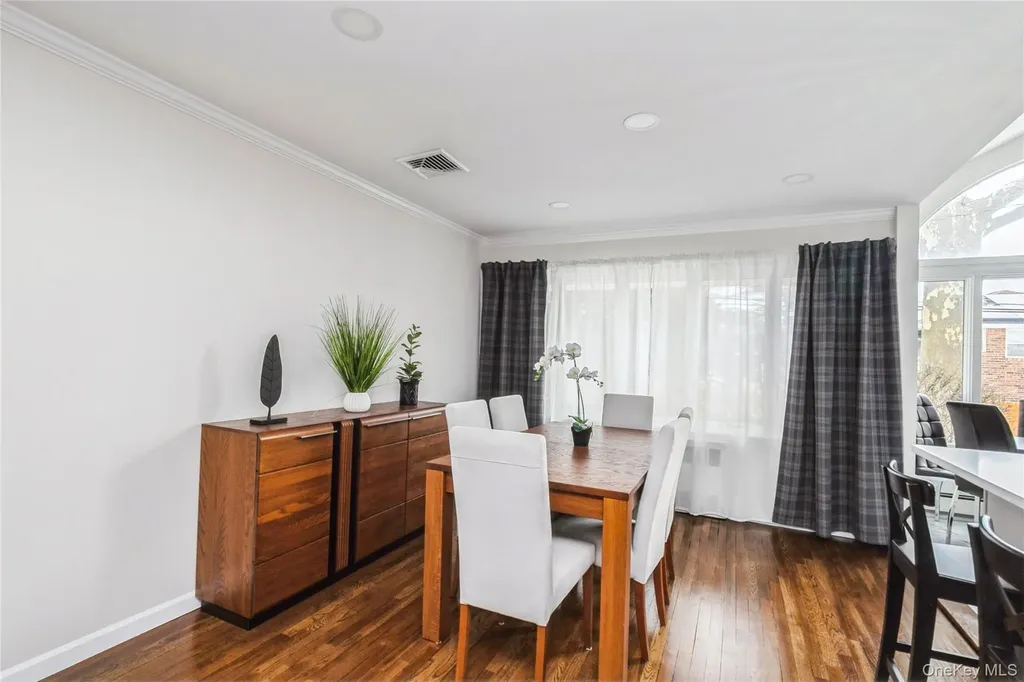 15 Center Drive Syosset NY 11791