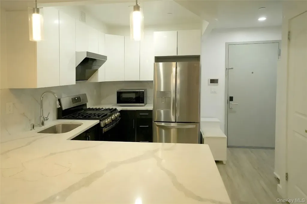 7065 Queens Boulevard Woodside NY 11377