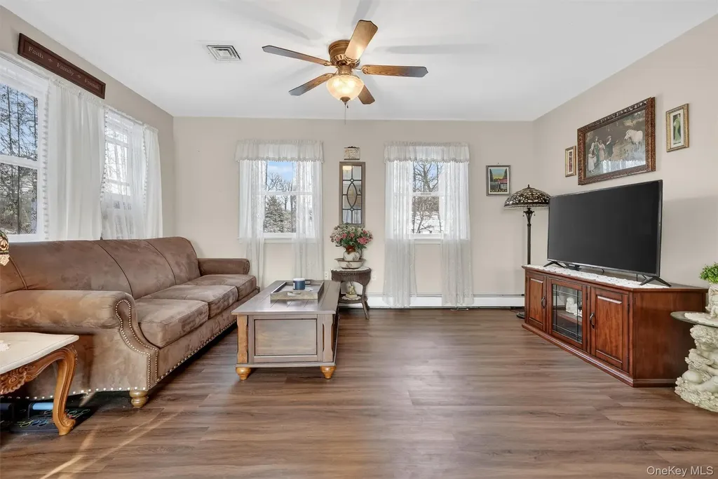 25 Beech Street Nanuet NY 10954
